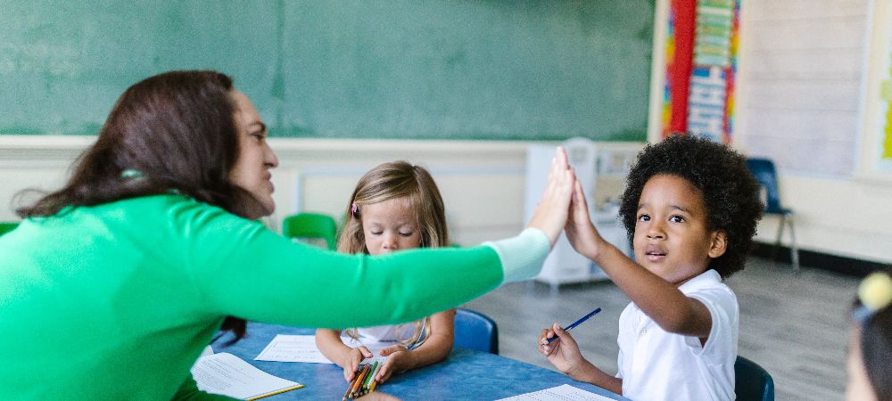 外教职业为什么越来越受欢迎？ - 聘外网