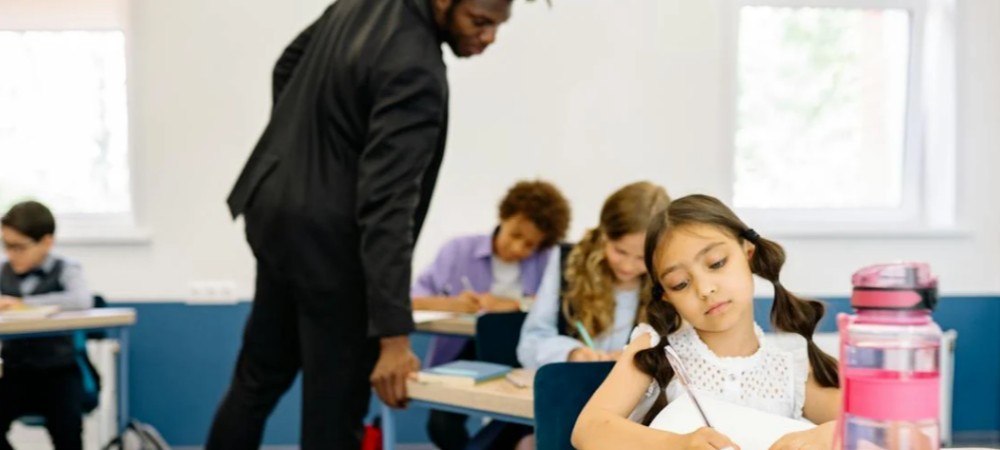 外教中介公司如何建立与外籍教师的信任关系？ - 聘外网