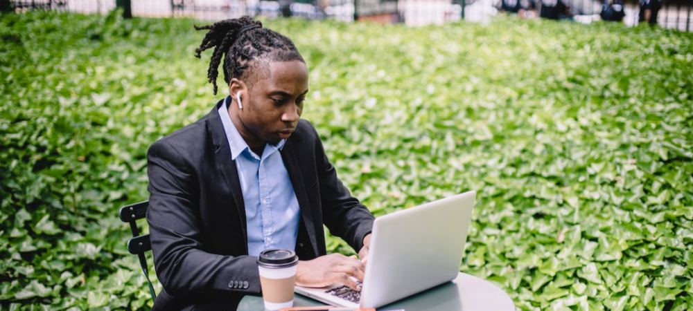 为孩子选择最佳在线英语学习平台的综合指南 - 聘外网