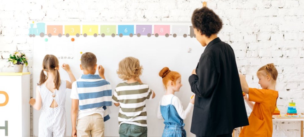 非招聘旺季外教薪资会降低吗？ - 聘外网