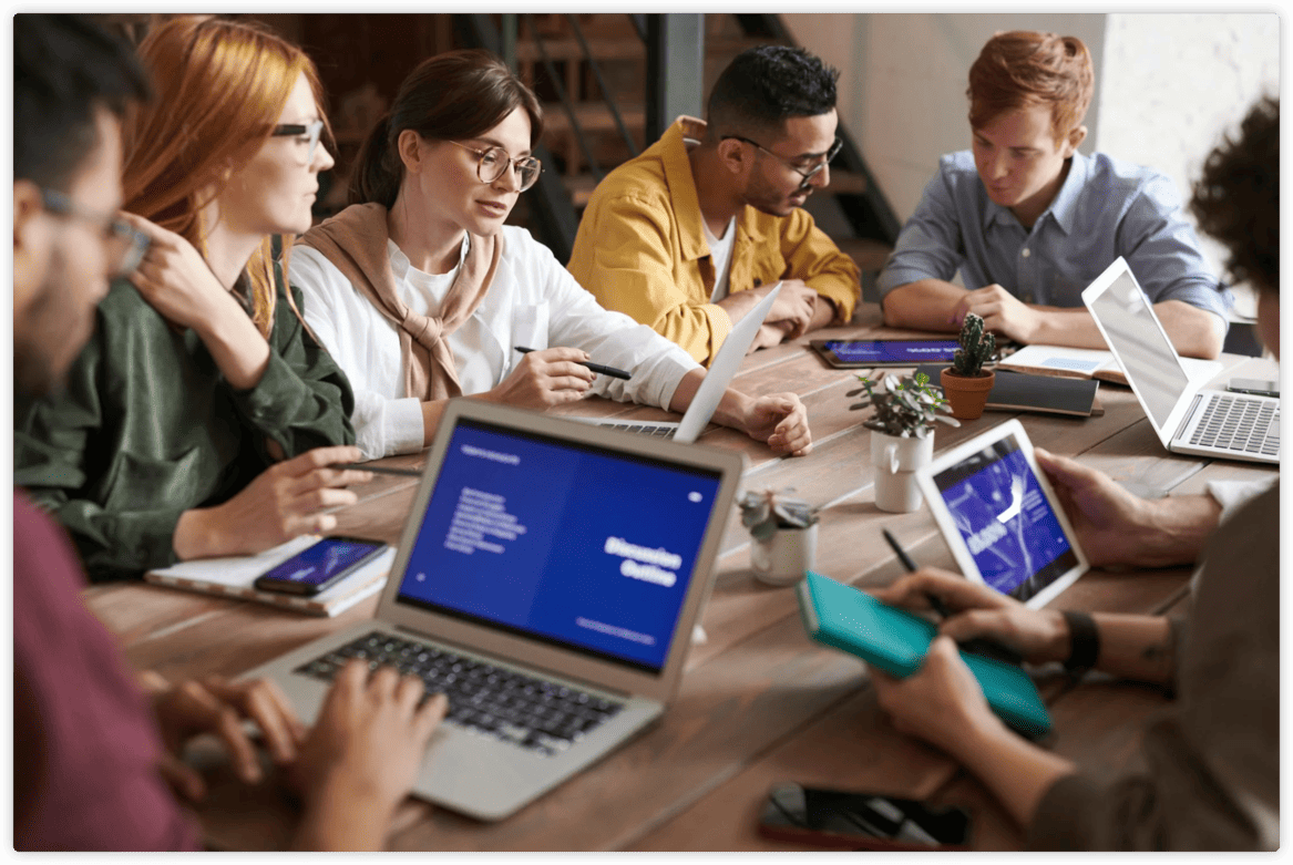 从招聘到入职，教育机构如何精心策划外籍教师招聘