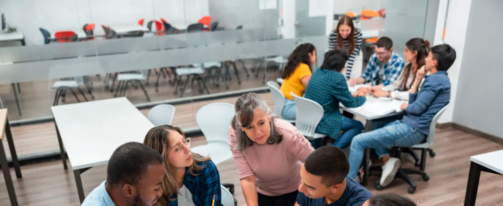 让外籍人才在中国乐享工作：全面关怀指南-聘外网