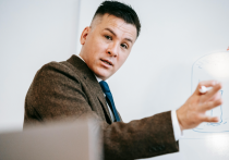 如何进行外教培训工作？