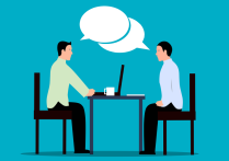 面试官需要承担起和外教进行沟通的责任